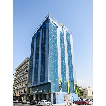 Bareen Hotel 아지만 외부 사진