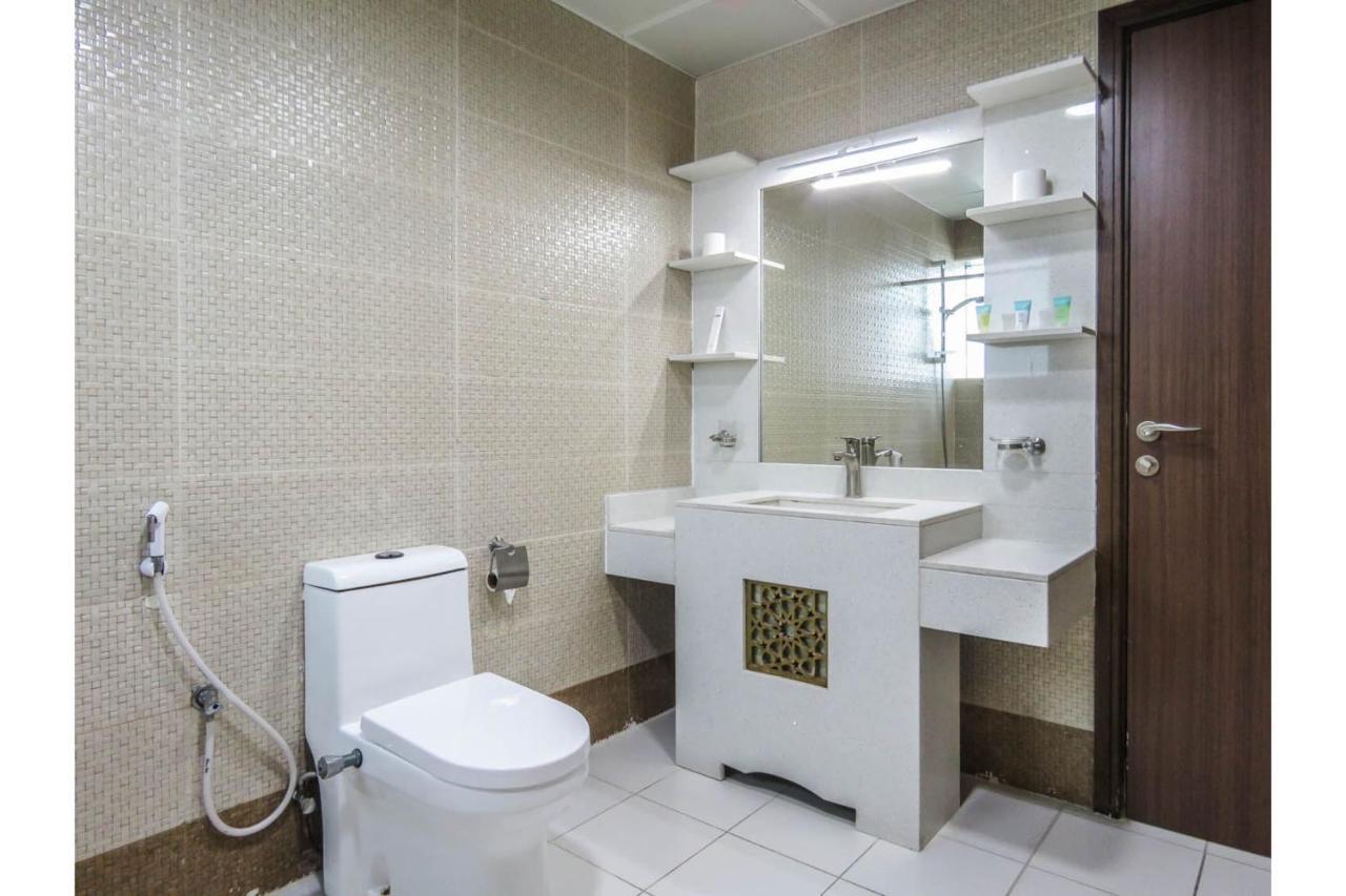 Bareen Hotel 아지만 외부 사진